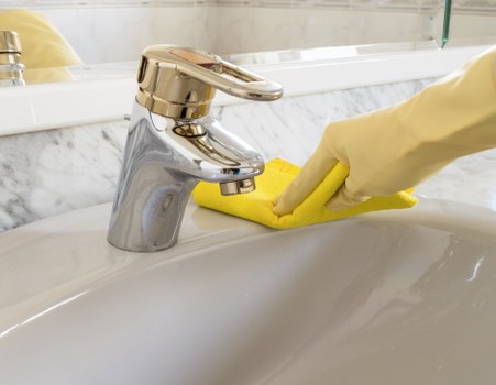 Local regular cleaning for a Kennington business workspace